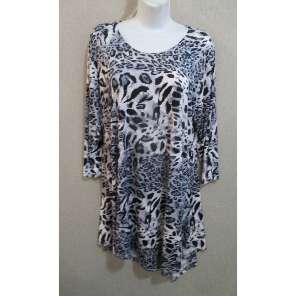 Magna Fashion Asymmetrical Tunic 3/4 Sleeve Plus Size 1X Animal Print